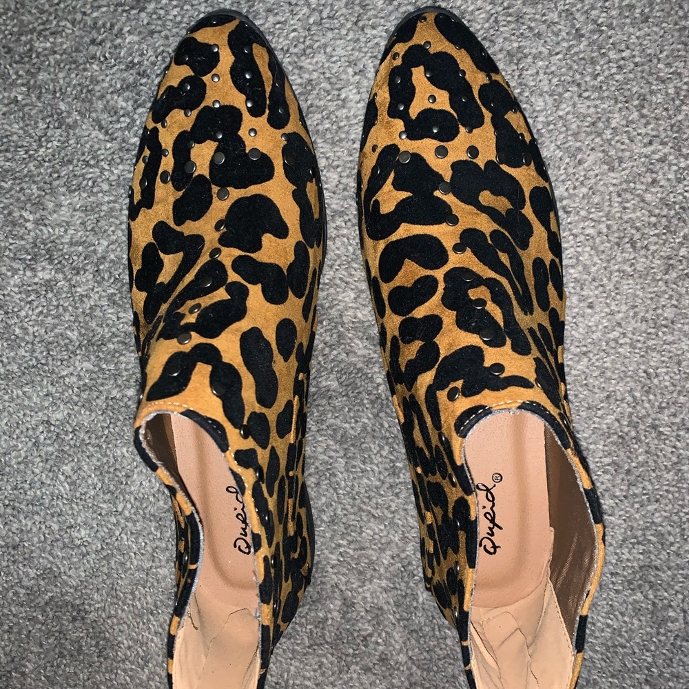 Qupid cheetah print booties